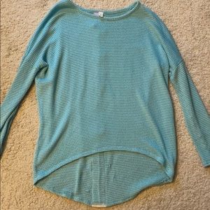 Women’s light weight sweater